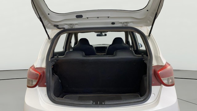 View Hyundai Grand i10 Image 38 Used Hyundai Grand i10 Image 38