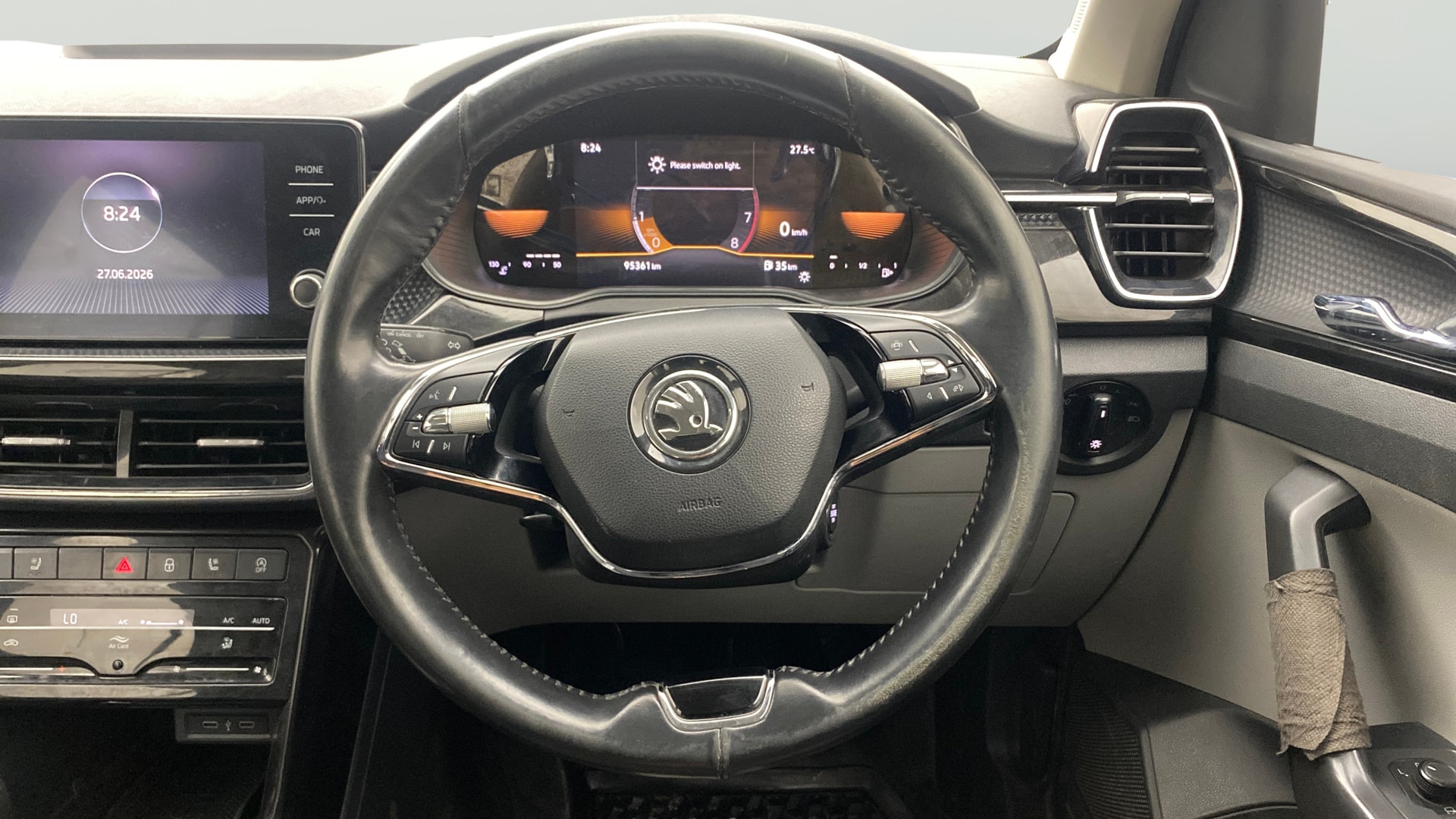 View 2023 Skoda Kushaq Style 1.5 TSI MT Image 20 Used 2023 Skoda Kushaq Style 1.5 TSI MT Image 20