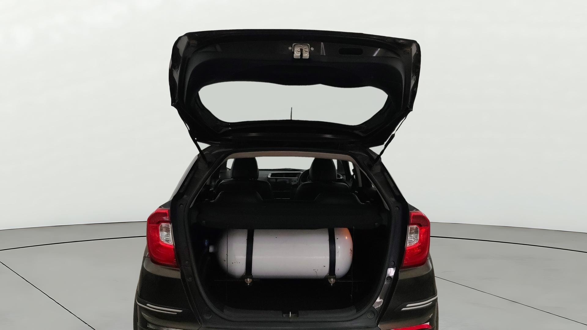 View 2019 Honda WR-V S MT Diesel Edge Edition Image 16 Used 2019 Honda WR-V S MT Diesel Edge Edition Image 16