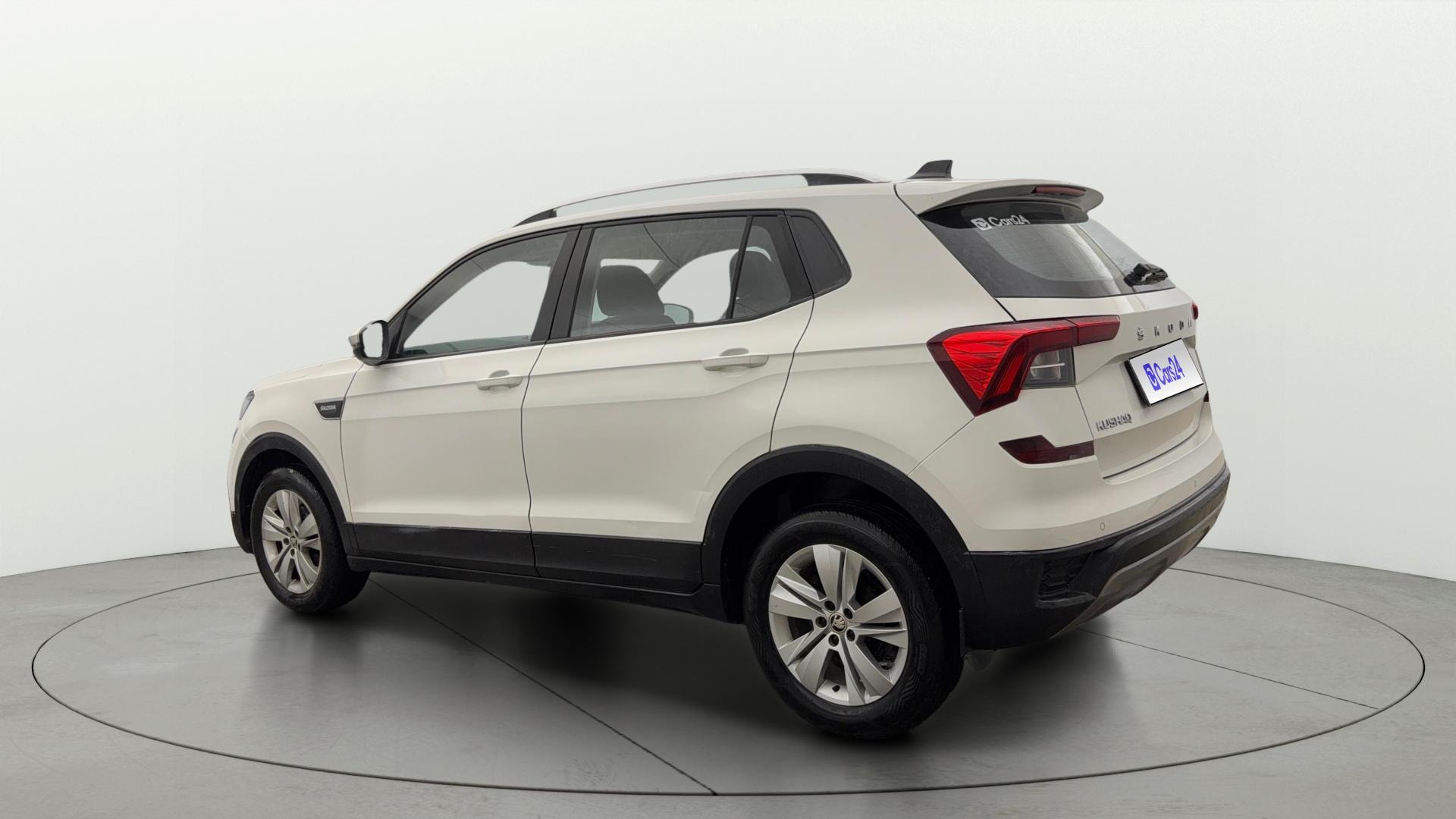 View 2022 Skoda Kushaq Ambition 1.0 TSI MT Image 2 Used 2022 Skoda Kushaq Ambition 1.0 TSI MT Image 2
