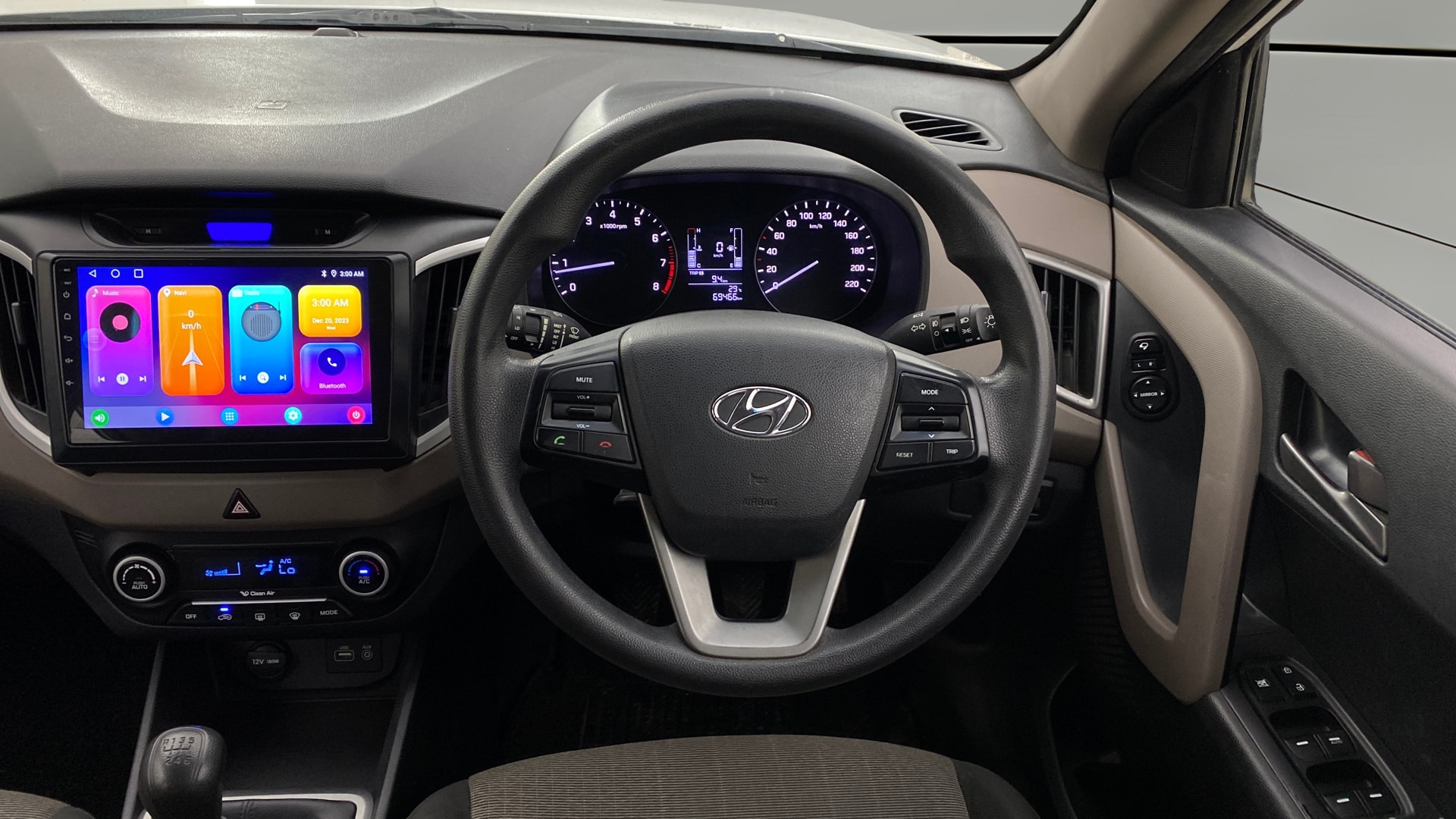 View 2016 Hyundai Creta 1.6 SX Plus Petrol Image 13 Used 2016 Hyundai Creta 1.6 SX Plus Petrol Image 13
