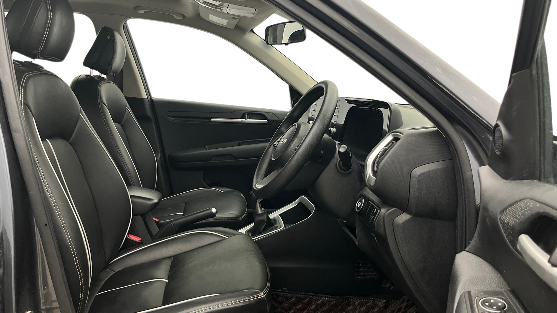 View 2022 Kia Sonet HTK Plus iMT Petrol Image 17 Used 2022 Kia Sonet HTK Plus iMT Petrol Image 17
