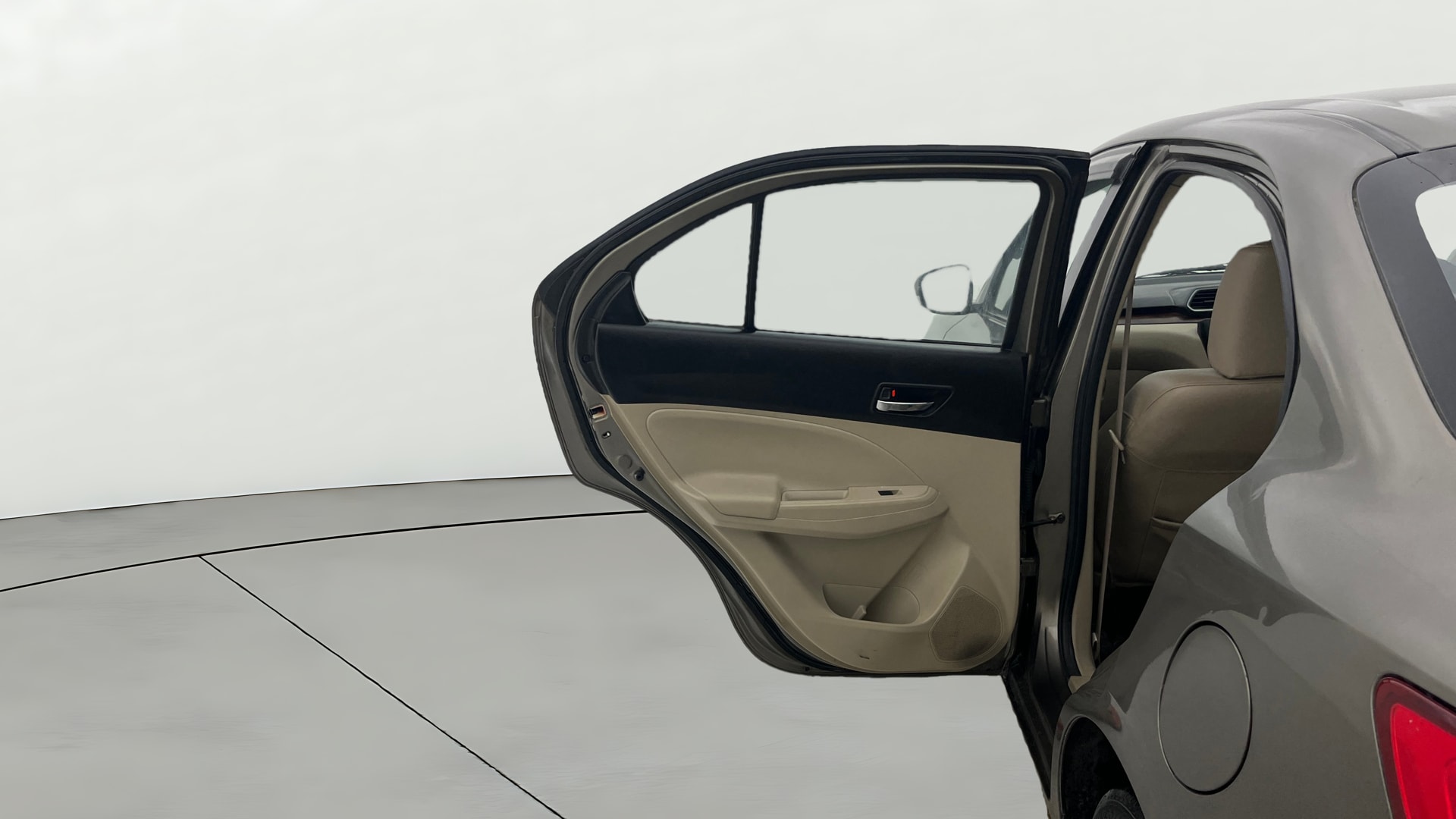 View 2017 Maruti Suzuki 1000 Base Variant Image 22 Used 2017 Maruti Suzuki 1000 Base Variant Image 22