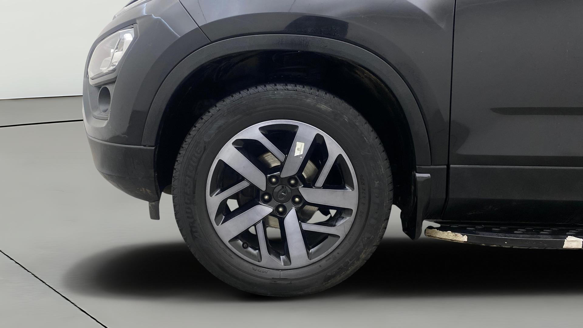 View 2024 Tata Harrier XZ plus Red Dark Edition Image 36 Used 2024 Tata Harrier XZ plus Red Dark Edition Image 36
