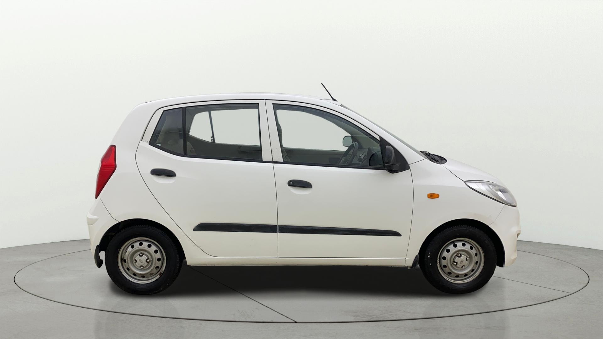 View 2013 Hyundai i10 1.1 Magna Image 8 Used 2013 Hyundai i10 1.1 Magna Image 8
