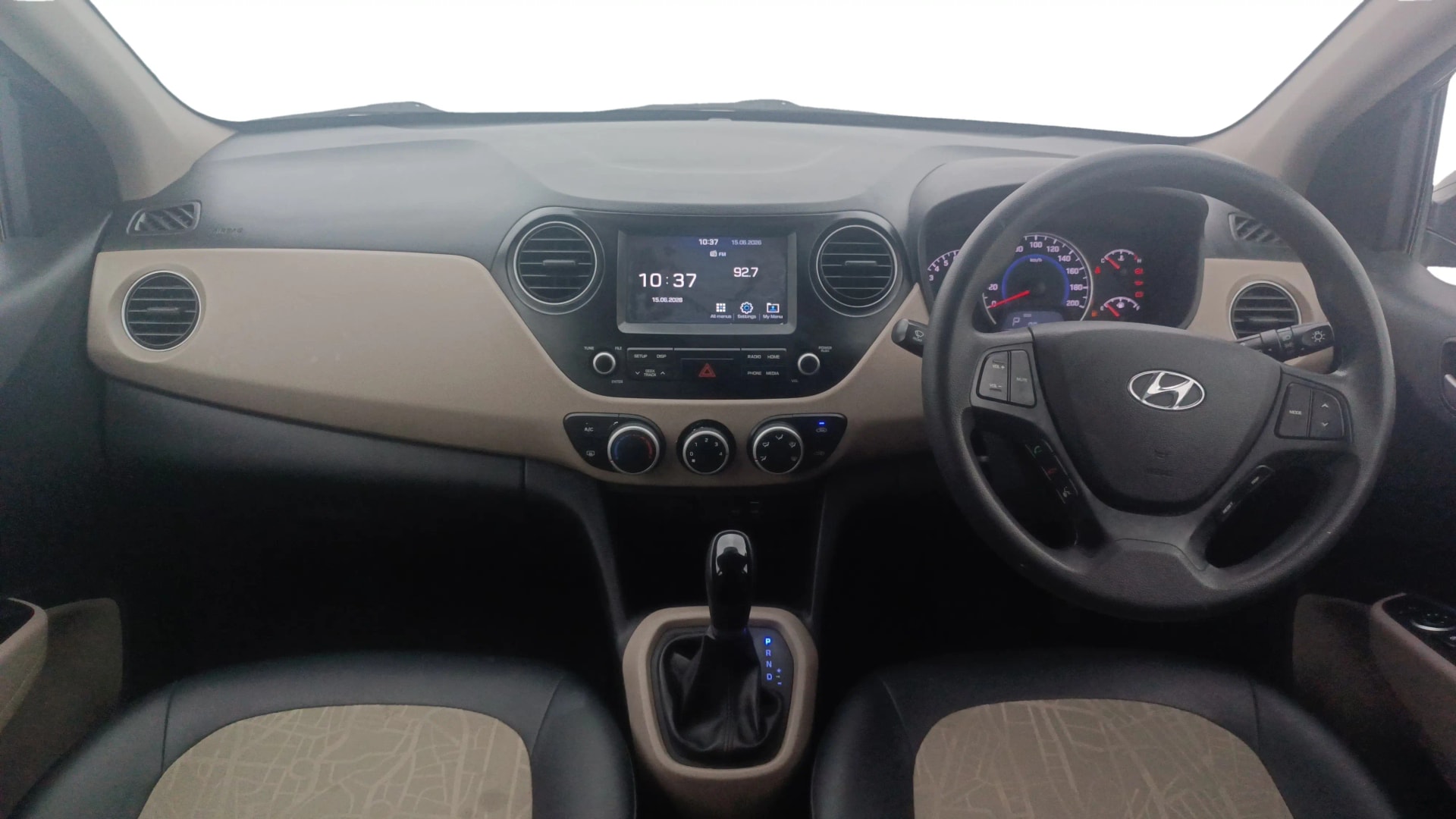 View 2018 Hyundai Grand i10 1.2 Sportz AT Petrol Image 30 Used 2018 Hyundai Grand i10 1.2 Sportz AT Petrol Image 30