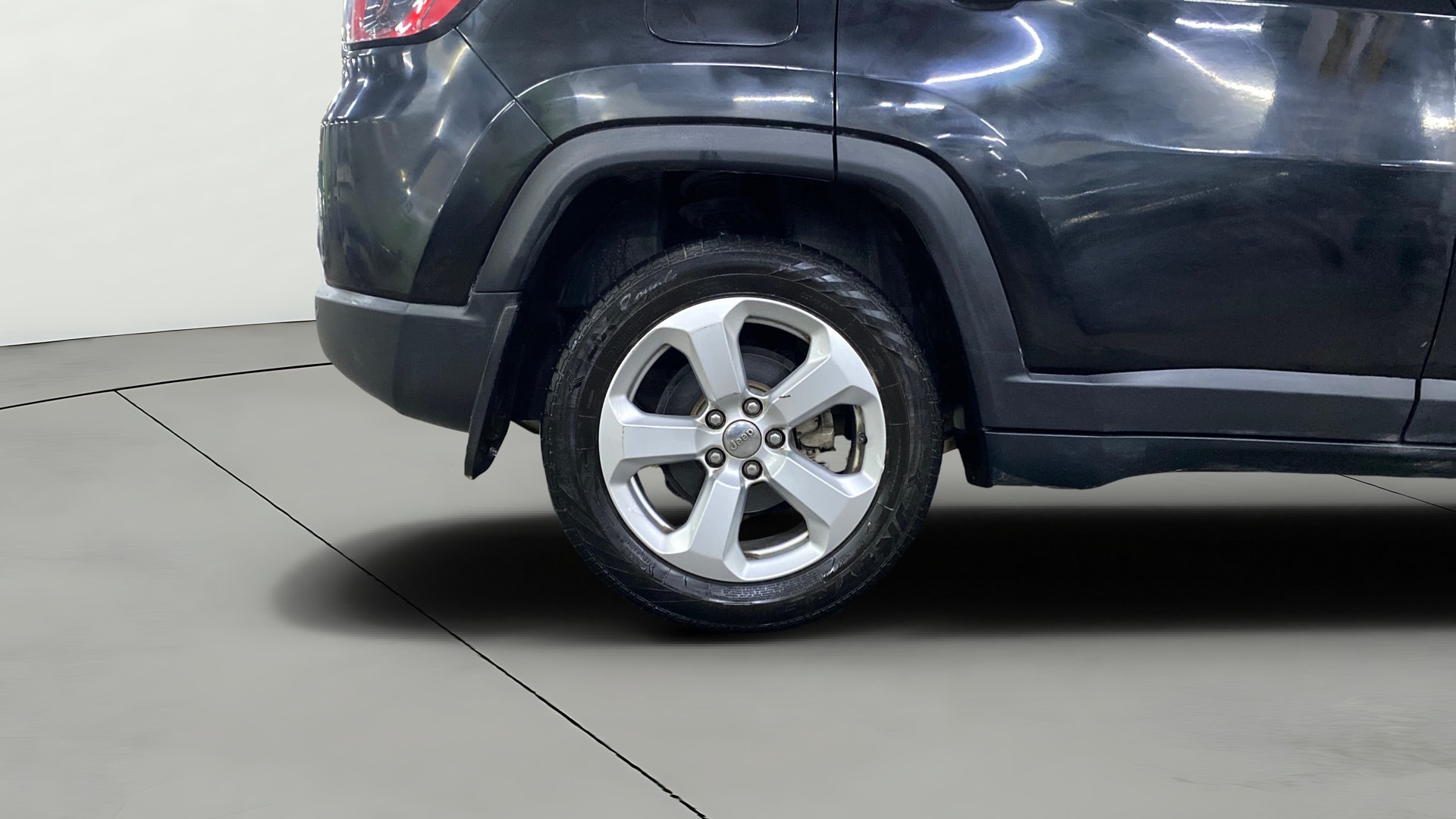 View 2020 Jeep Compass Longitude (O) 2.0 Diesel MT Image 24 Used 2020 Jeep Compass Longitude (O) 2.0 Diesel MT Image 24