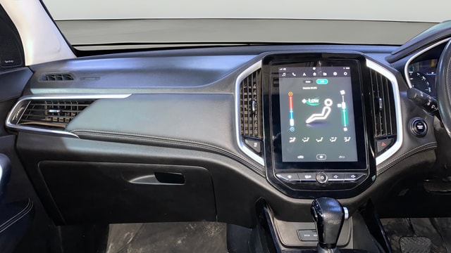 View MG Hector Image 34 Used MG Hector Image 34