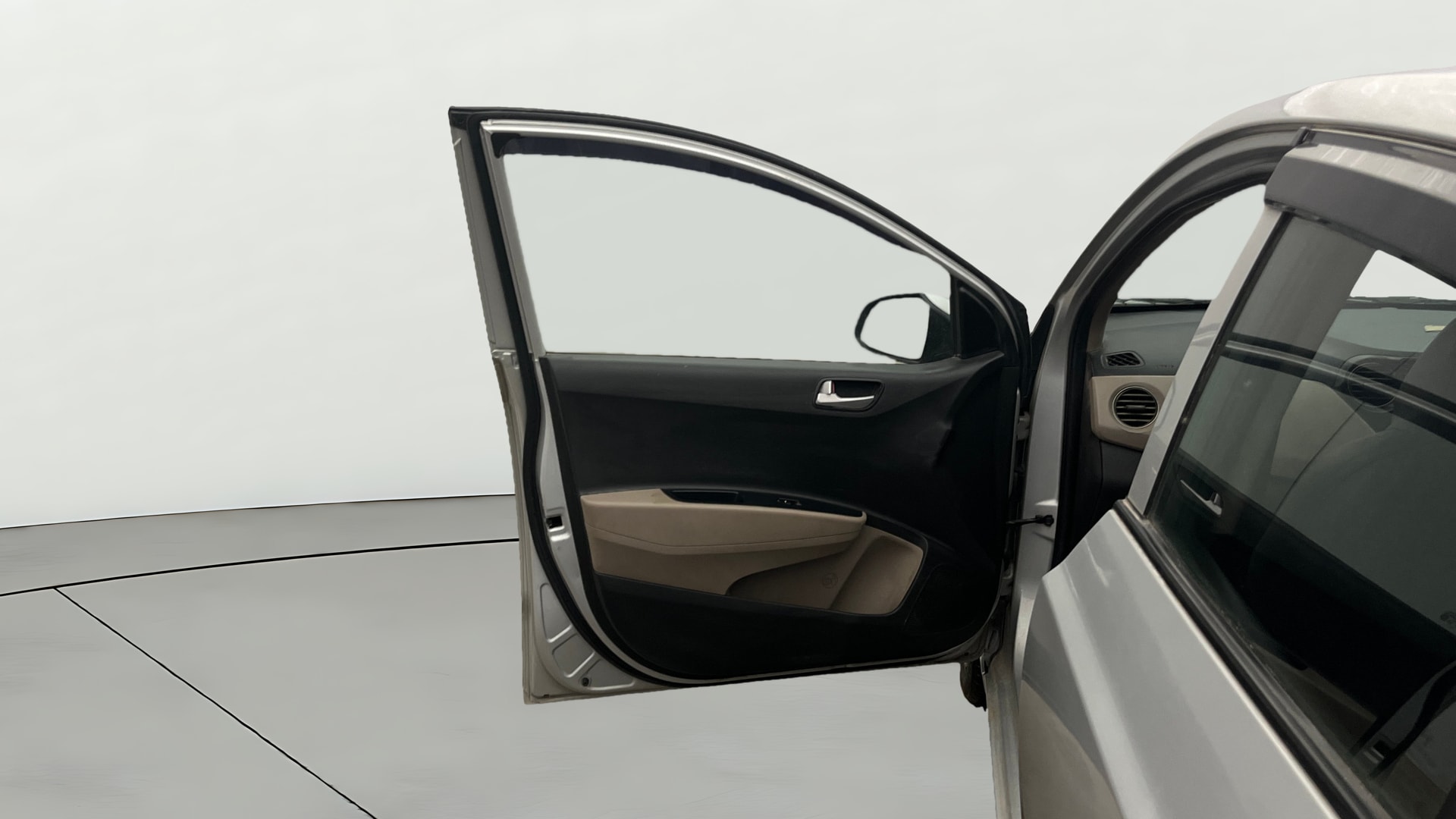 View 2017 Hyundai Grand i10 Sportz 1.2 Kappa Image 35 Used 2017 Hyundai Grand i10 Sportz 1.2 Kappa Image 35