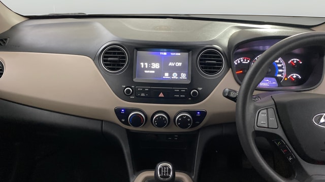 View Hyundai Grand i10 Image 17 Used Hyundai Grand i10 Image 17