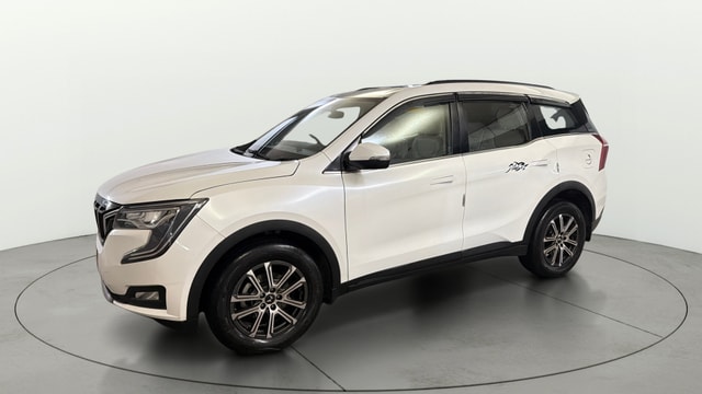 View Mahindra XUV700 Image 23 Used Mahindra XUV700 Image 23