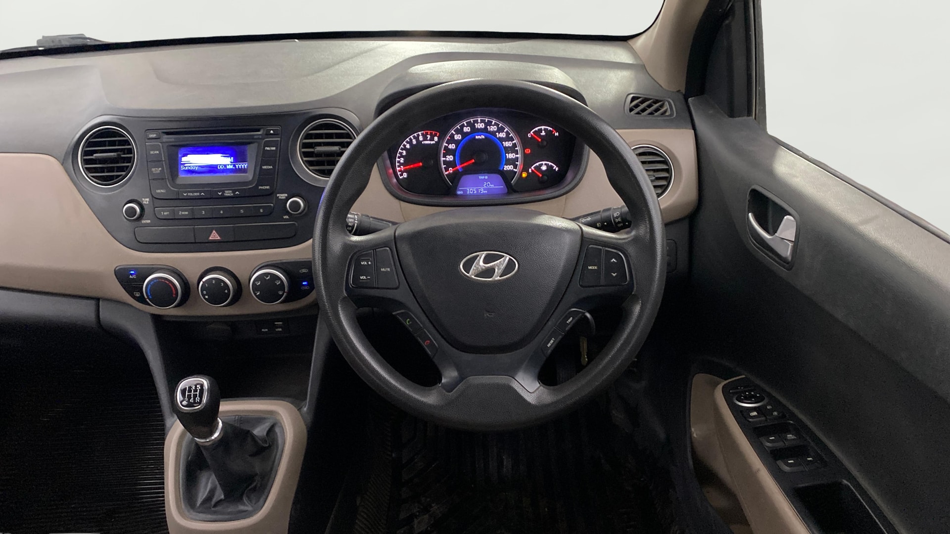View 2016 Hyundai Grand i10 Sportz 1.2 Kappa Image 20 Used 2016 Hyundai Grand i10 Sportz 1.2 Kappa Image 20