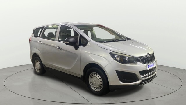 View Mahindra Marazzo Image 14 Used Mahindra Marazzo Image 14