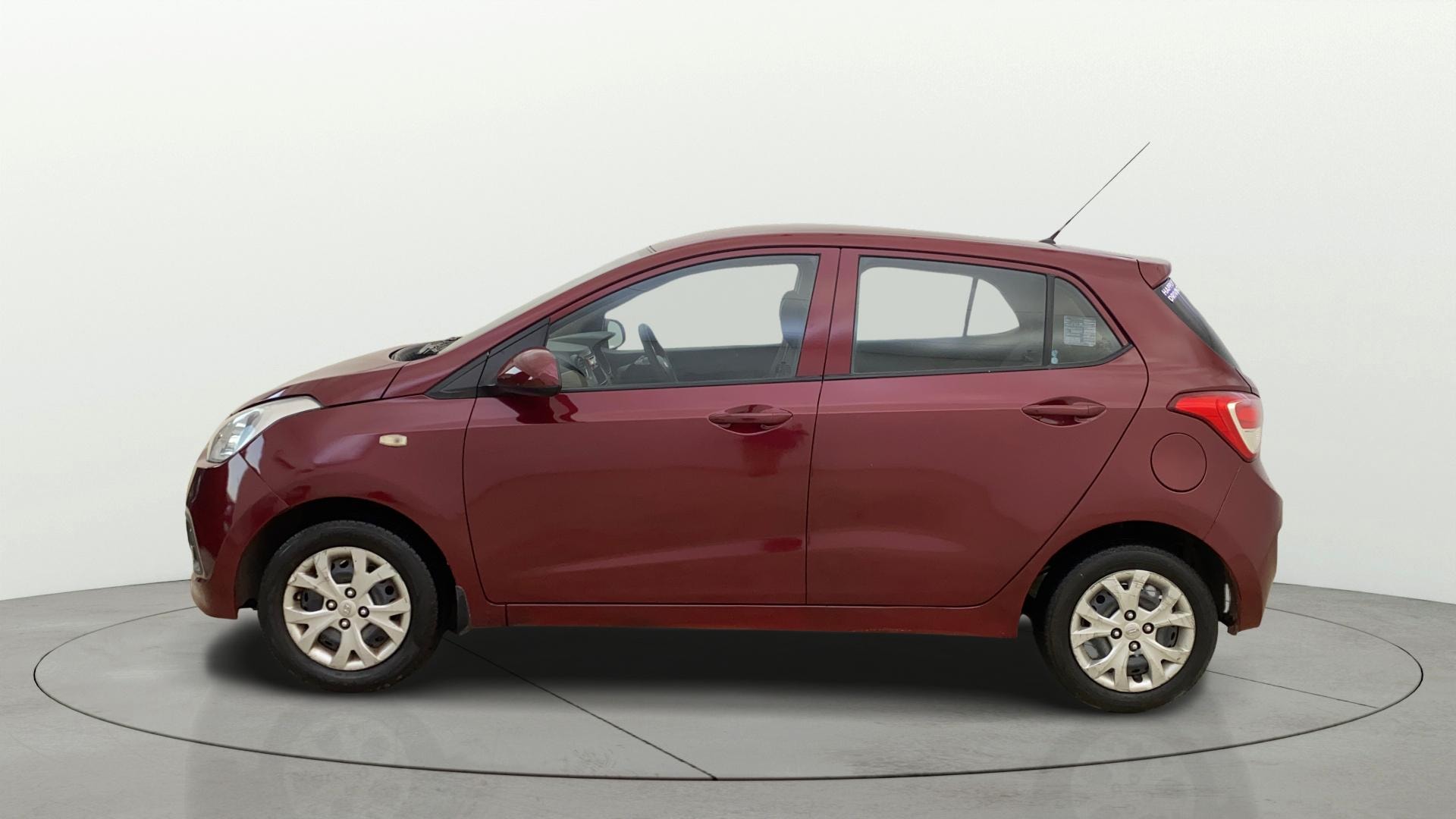 View 2015 Hyundai Grand i10 Magna 1.2 Kappa VTVT Image 5 Used 2015 Hyundai Grand i10 Magna 1.2 Kappa VTVT Image 5