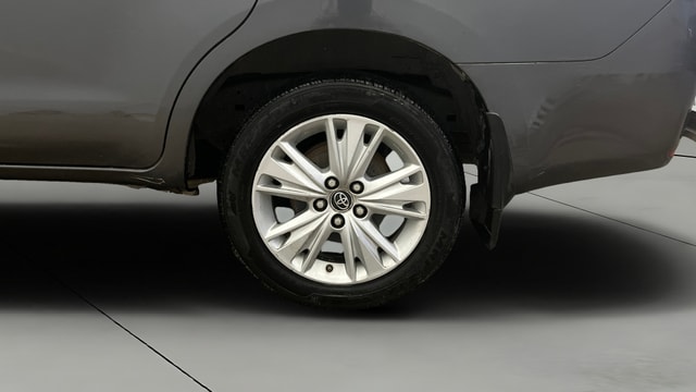 View Toyota Innova Crysta Image 8 Used Toyota Innova Crysta Image 8