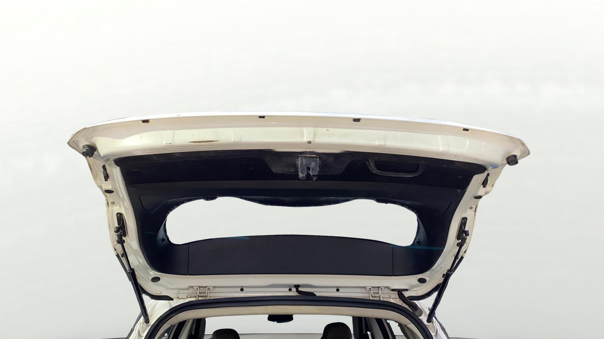 View 2022 Tata Harrier XE Image 31 Used 2022 Tata Harrier XE Image 31