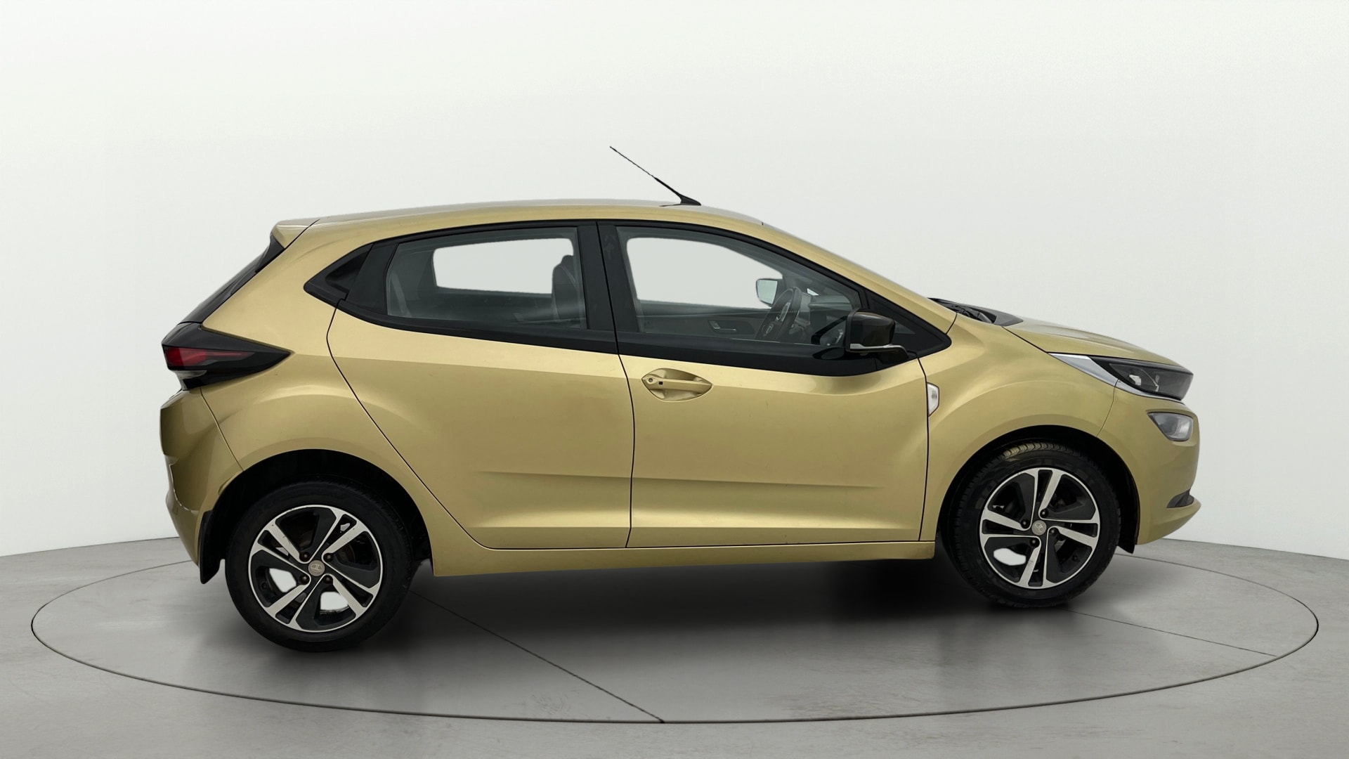 View 2020 Tata Altroz XZ Petrol Image 28 Used 2020 Tata Altroz XZ Petrol Image 28