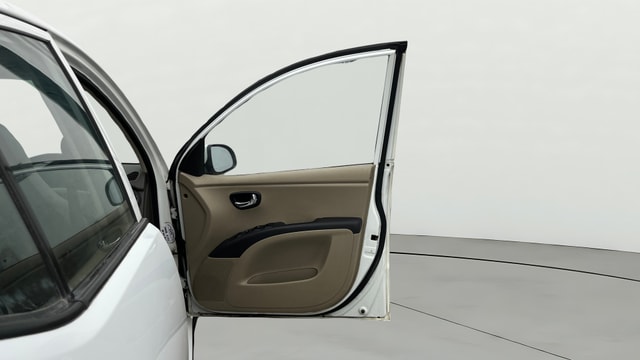 View Hyundai i10 Image 44 Used Hyundai i10 Image 44