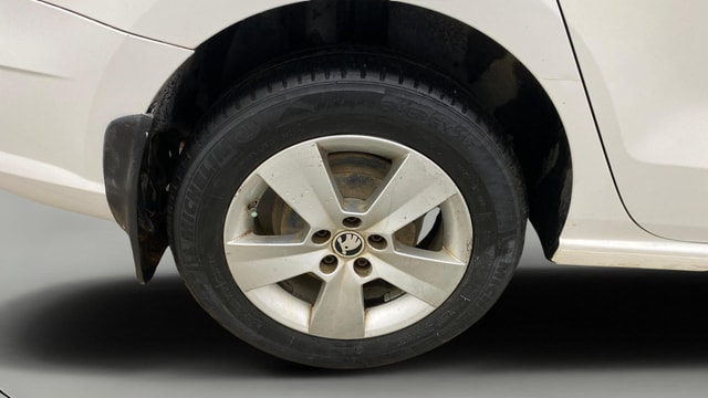 View Skoda Rapid Image 24 Used Skoda Rapid Image 24