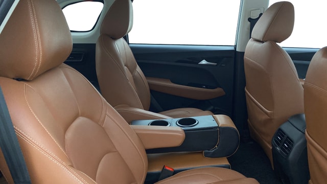 View MG Hector Plus Image 38 Used MG Hector Plus Image 38