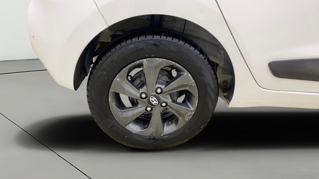 View Hyundai Grand i10 Image 32 Used Hyundai Grand i10 Image 32