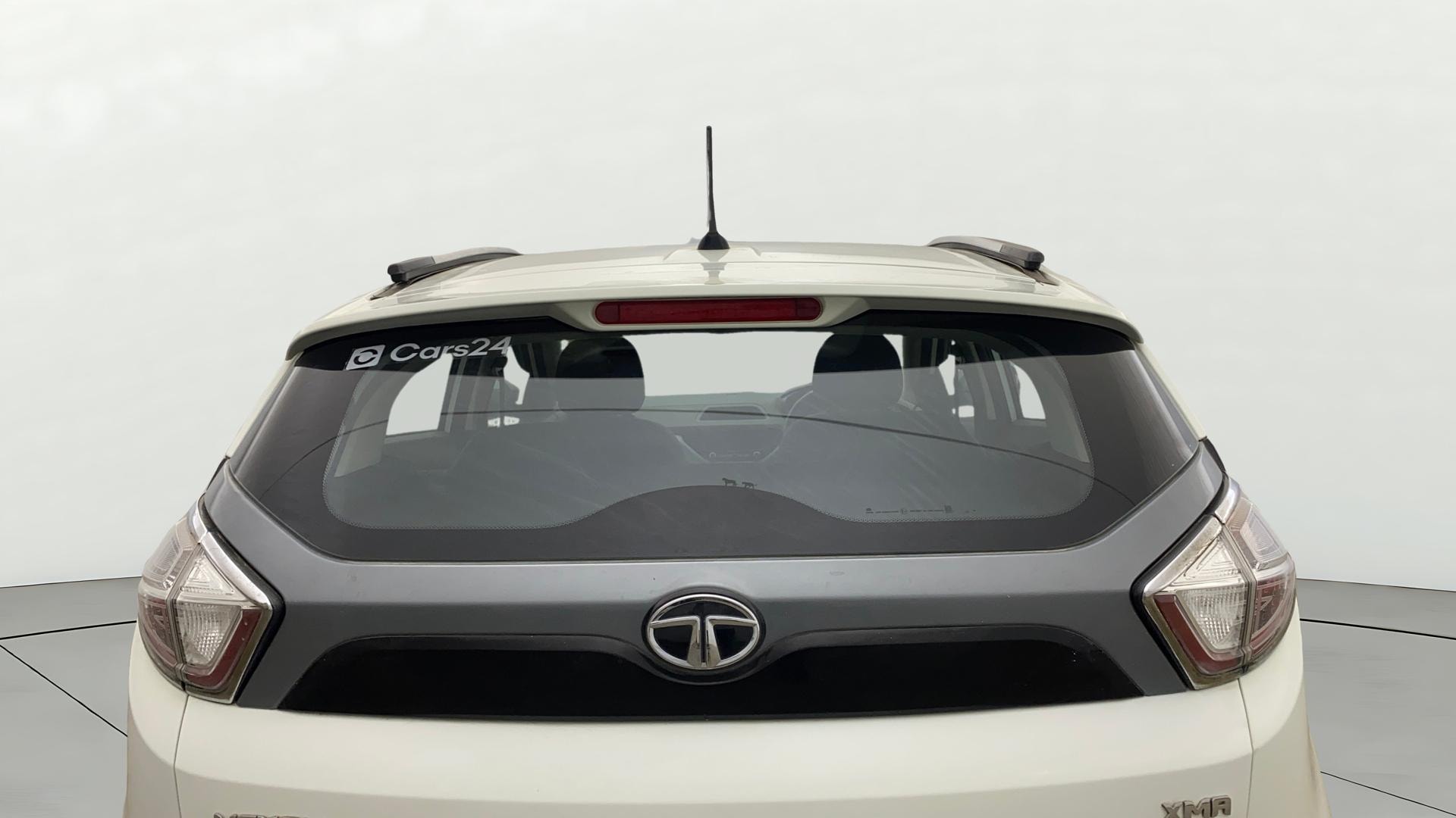 View 2019 Tata Nexon Revotron XMA AMT Image 4 Used 2019 Tata Nexon Revotron XMA AMT Image 4
