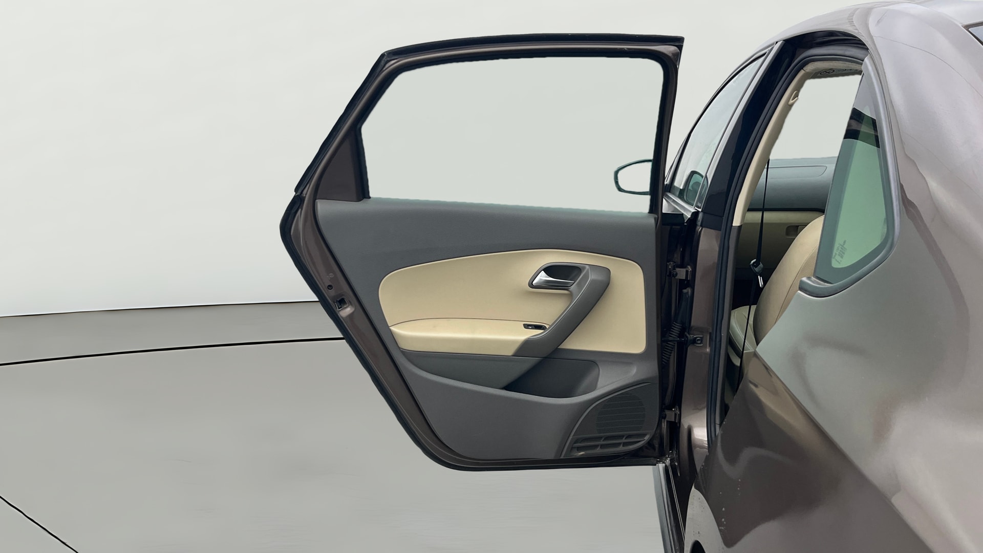View 2021 Volkswagen Vento 1.0 L TSI Highline Petrol Image 22 Used 2021 Volkswagen Vento 1.0 L TSI Highline Petrol Image 22