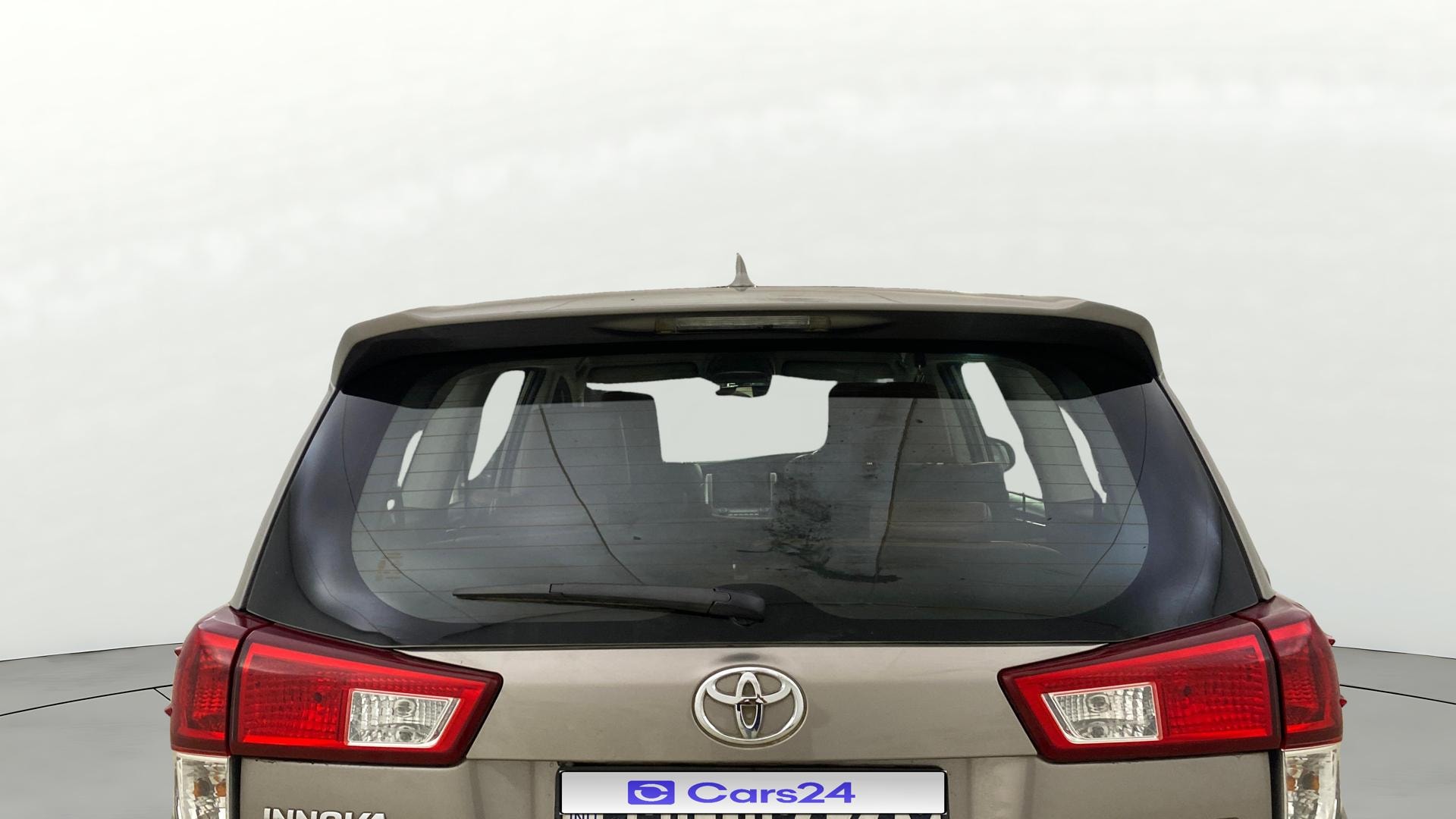Used 2018 Toyota Innova Crysta Used 2018 Toyota Innova Crysta