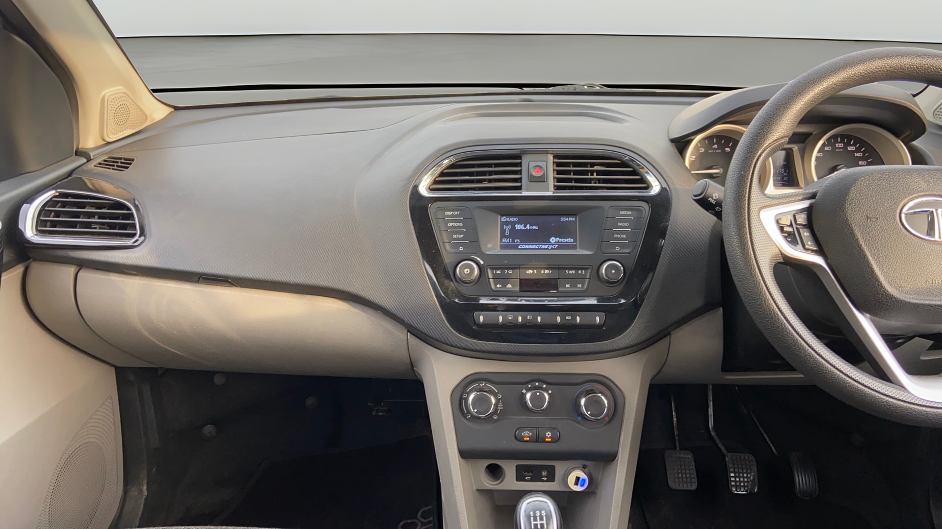 View 2017 Tata Tiago Revotorq XB Image 17 Used 2017 Tata Tiago Revotorq XB Image 17