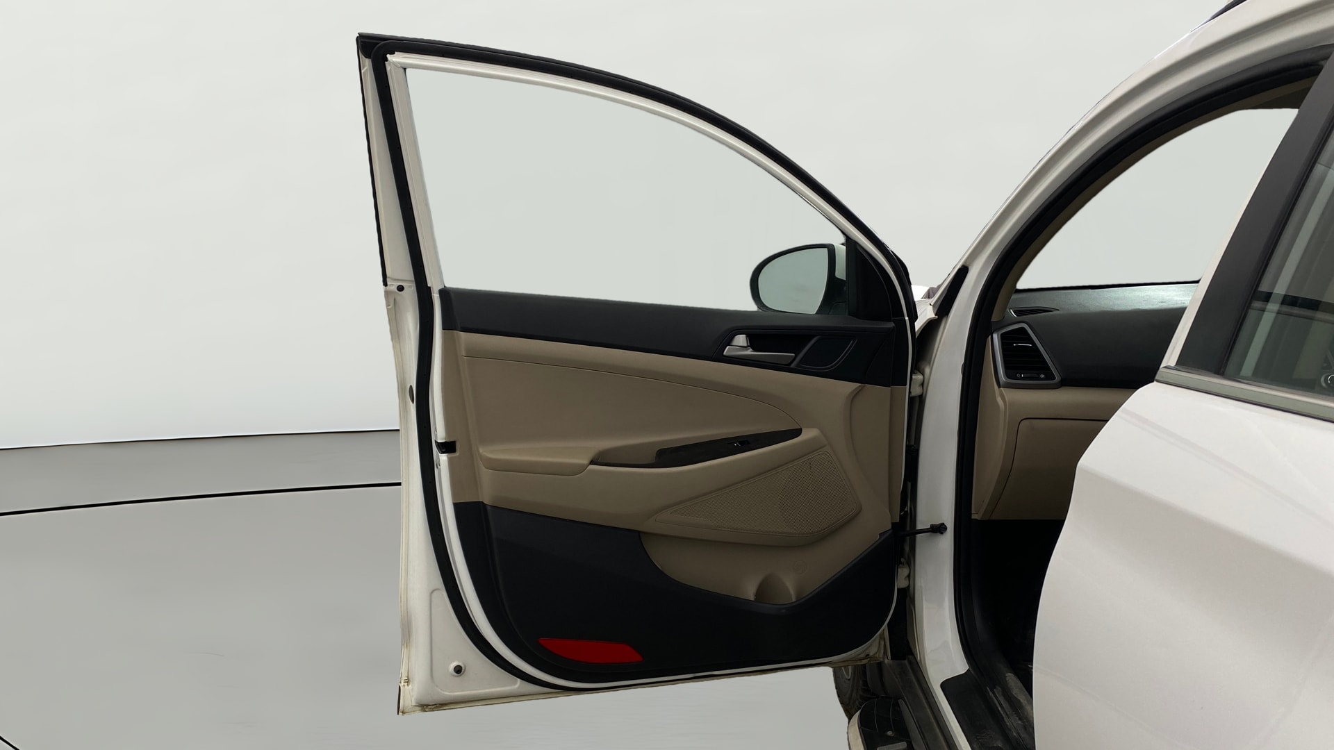 View 2019 Hyundai Tucson R 2.0 6-Speed Automatic GL BS IV Image 39 Used 2019 Hyundai Tucson R 2.0 6-Speed Automatic GL BS IV Image 39