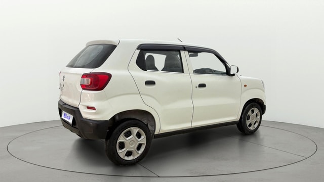 View Maruti Suzuki 1000 Image 41 Used Maruti Suzuki 1000 Image 41