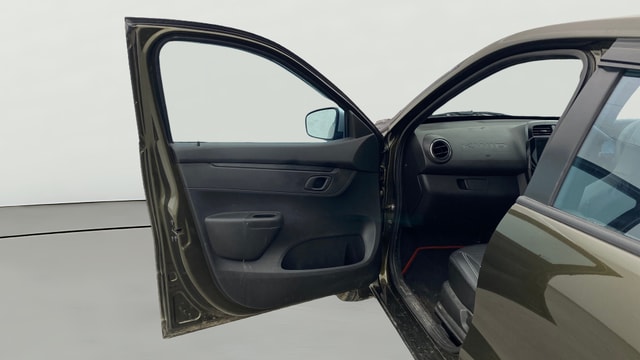 View Renault Kwid Image 31 Used Renault Kwid Image 31