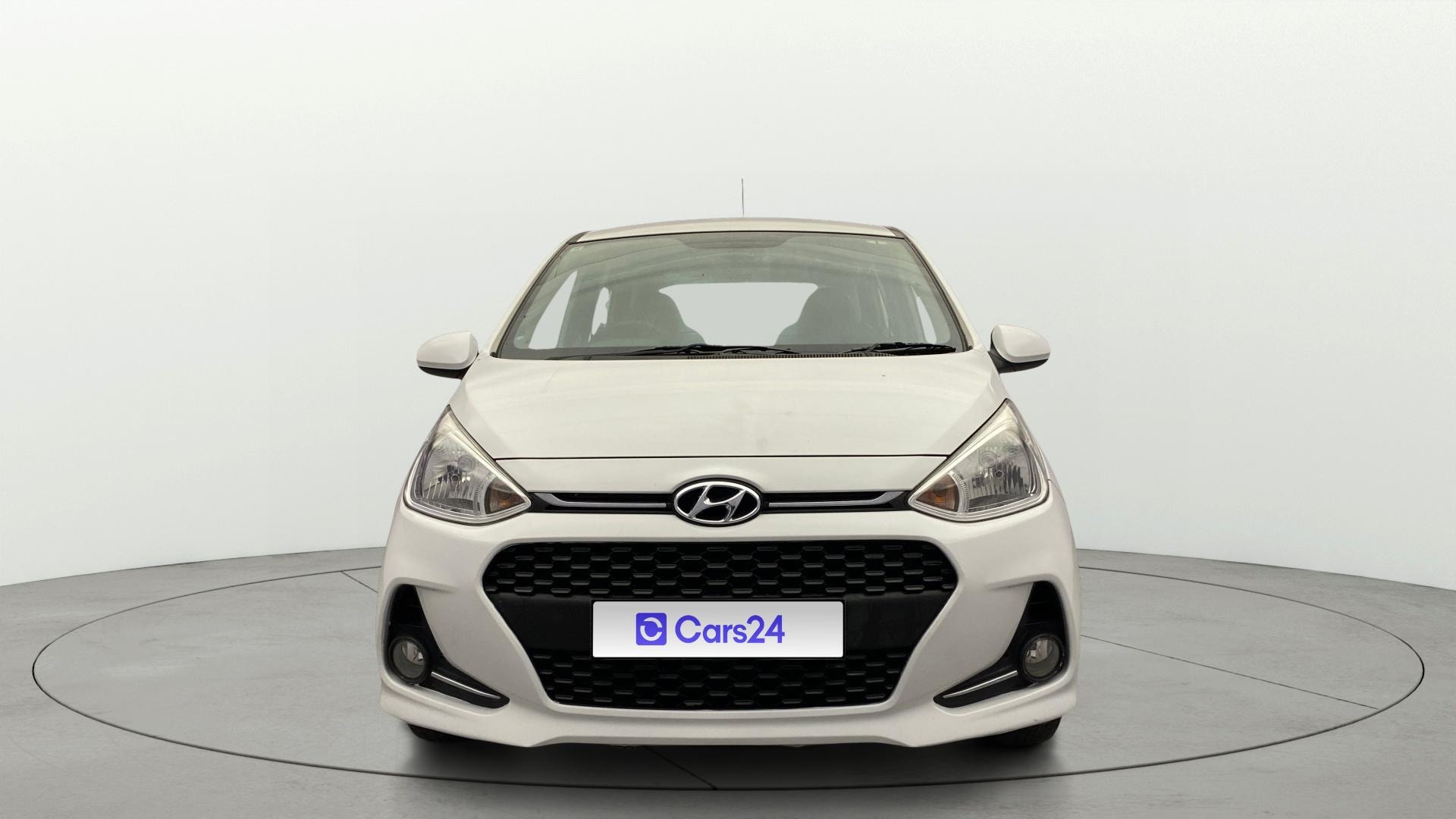 View 2017 Hyundai Grand i10 Sportz 1.2 Kappa Image 1 Used 2017 Hyundai Grand i10 Sportz 1.2 Kappa Image 1
