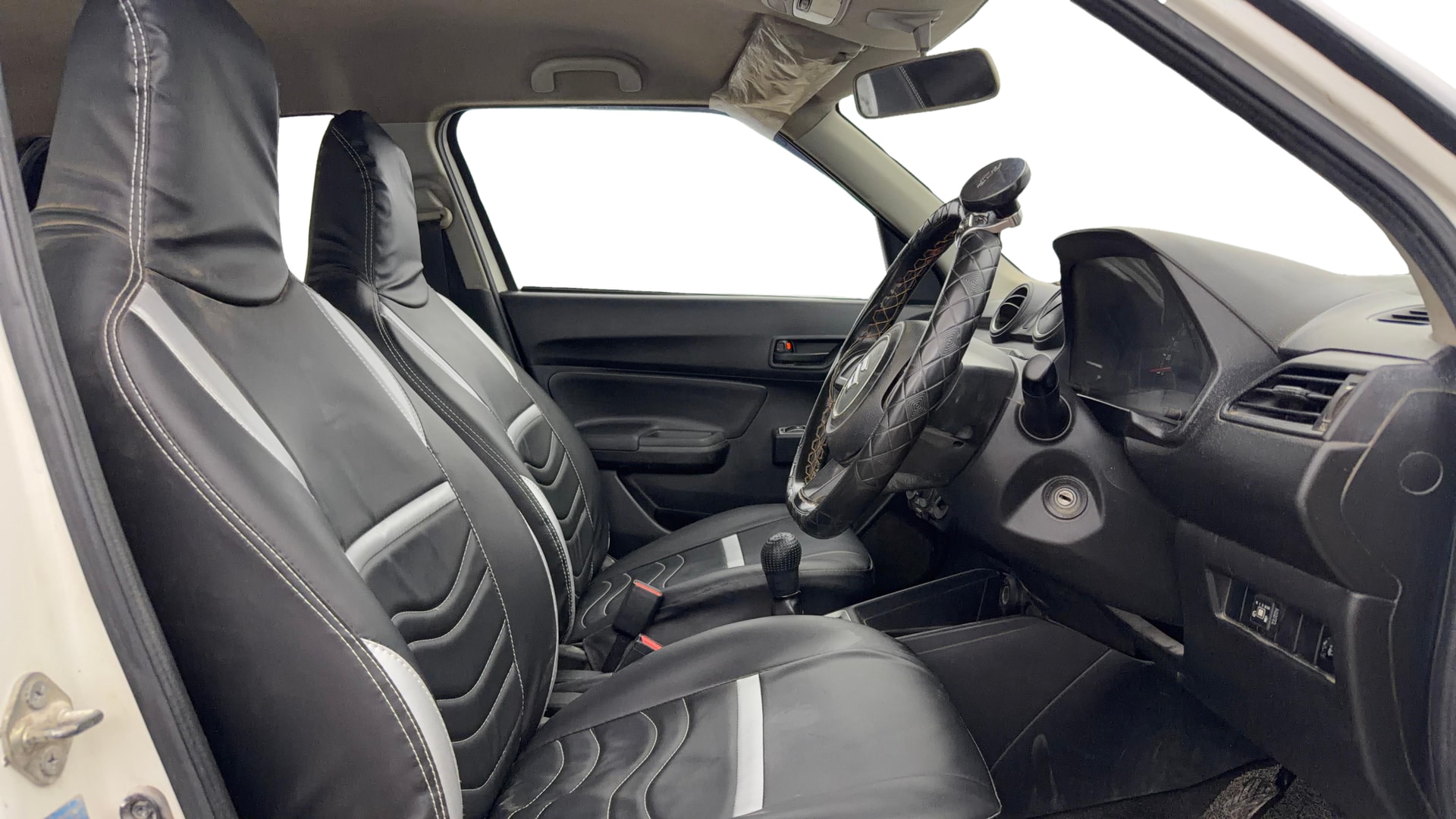 View 2018 Maruti Suzuki 1000 Base Variant Image 25 Used 2018 Maruti Suzuki 1000 Base Variant Image 25