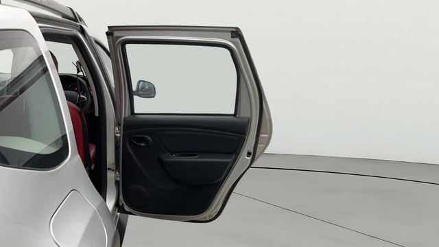 View Renault Duster Image 7 Used Renault Duster Image 7