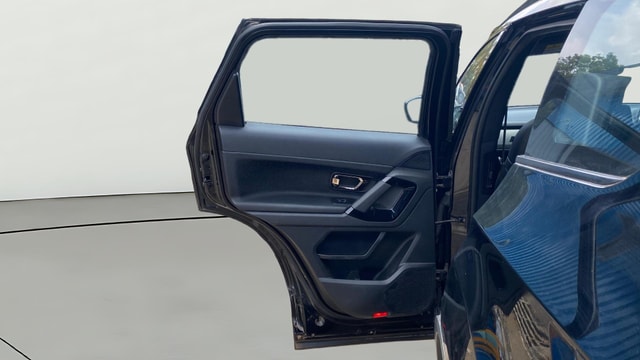 View Tata Safari Image 16 Used Tata Safari Image 16