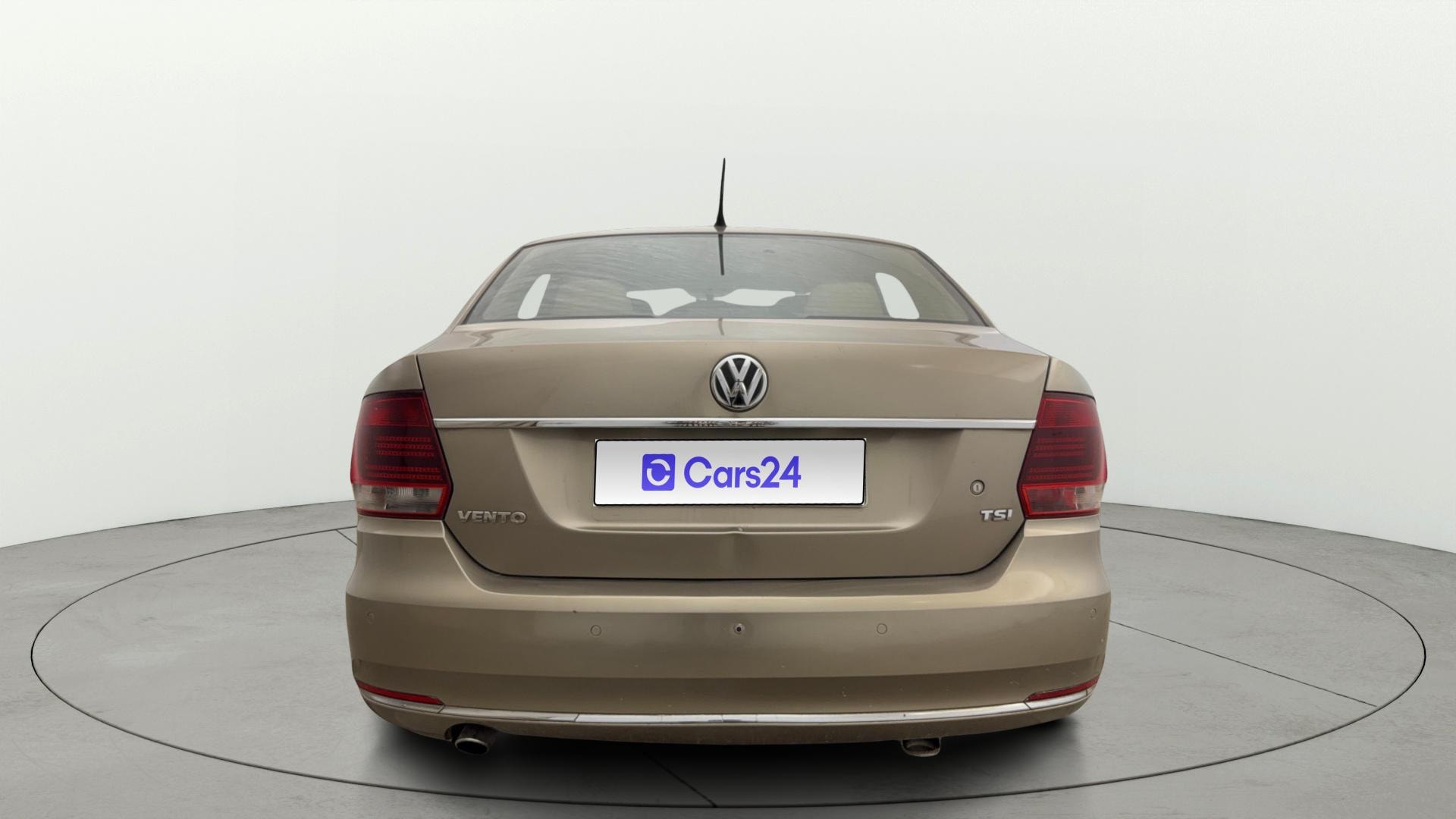 View 2015 Volkswagen Vento DSG Image 40 Used 2015 Volkswagen Vento DSG Image 40
