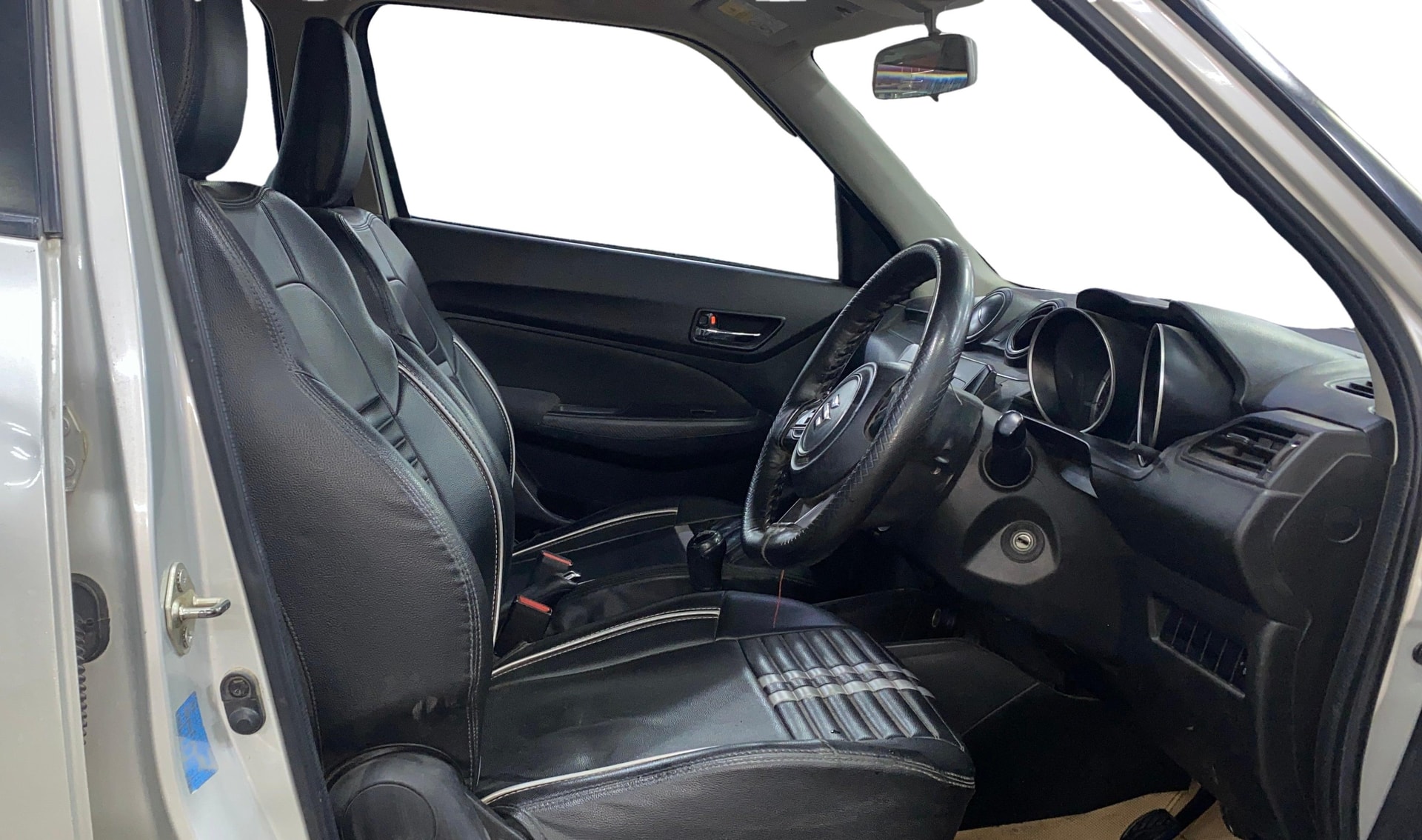 View 2020 Maruti Suzuki 1000 Base Variant Image 16 Used 2020 Maruti Suzuki 1000 Base Variant Image 16