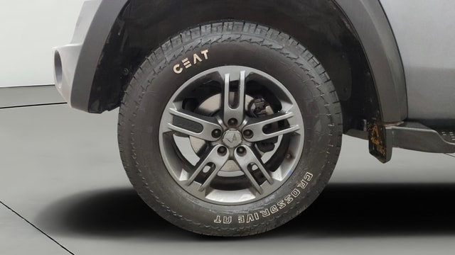 View Mahindra Thar Image 28 Used Mahindra Thar Image 28