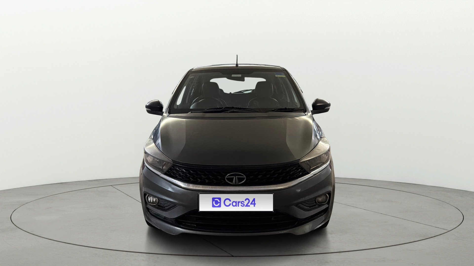 View 2020 Tata Tiago Revotorq XB Image 1 Used 2020 Tata Tiago Revotorq XB Image 1