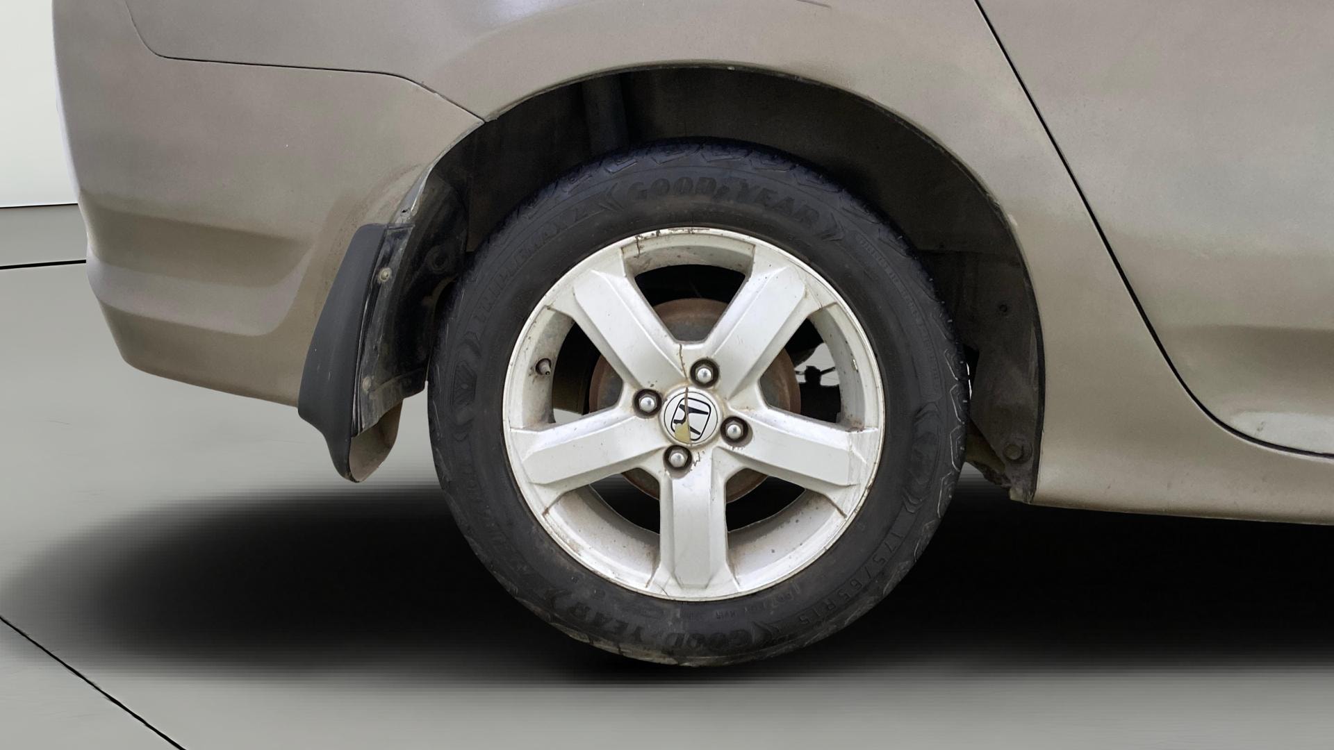 View 2013 Honda City ZX MT Diesel Anniversary Edition Image 23 Used 2013 Honda City ZX MT Diesel Anniversary Edition Image 23