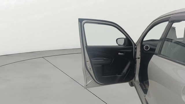 View Maruti Suzuki 1000 Image 37 Used Maruti Suzuki 1000 Image 37