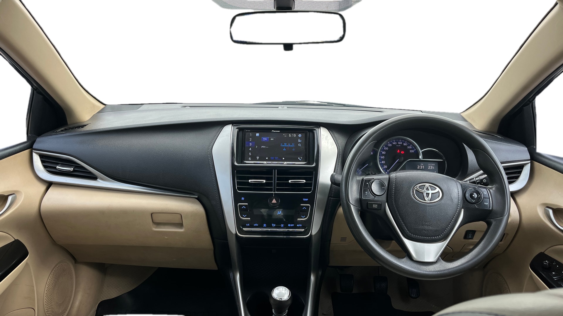 View 2020 Toyota Yaris G MT Image 15 Used 2020 Toyota Yaris G MT Image 15