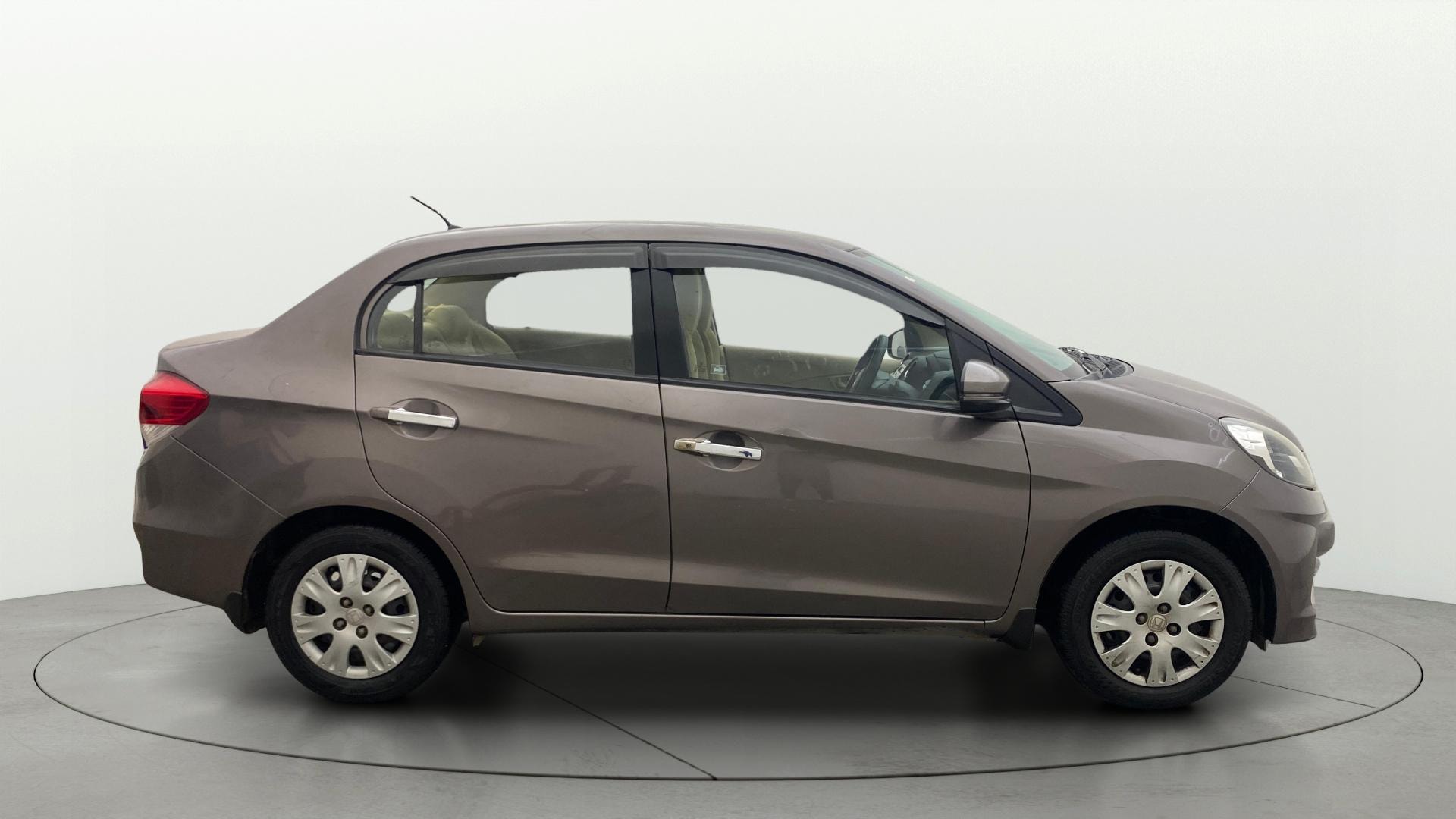 View 2015 Honda Amaze E MT Petrol BS IV Image 8 Used 2015 Honda Amaze E MT Petrol BS IV Image 8