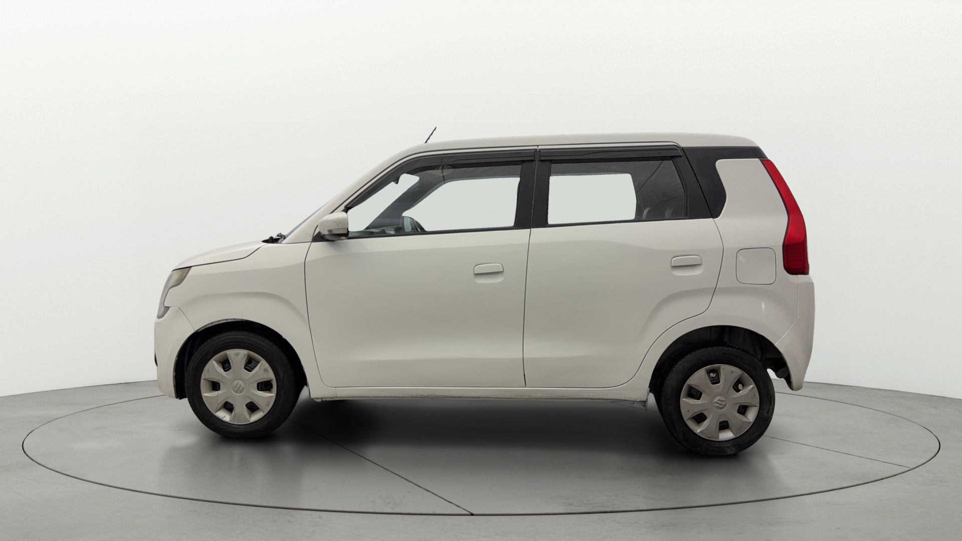 View 2019 Maruti Suzuki 1000 Base Variant Image 5 Used 2019 Maruti Suzuki 1000 Base Variant Image 5