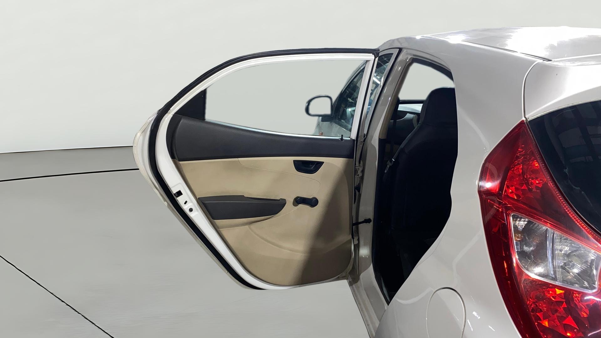 View 2014 Hyundai EON Era Plus Image 22 Used 2014 Hyundai EON Era Plus Image 22