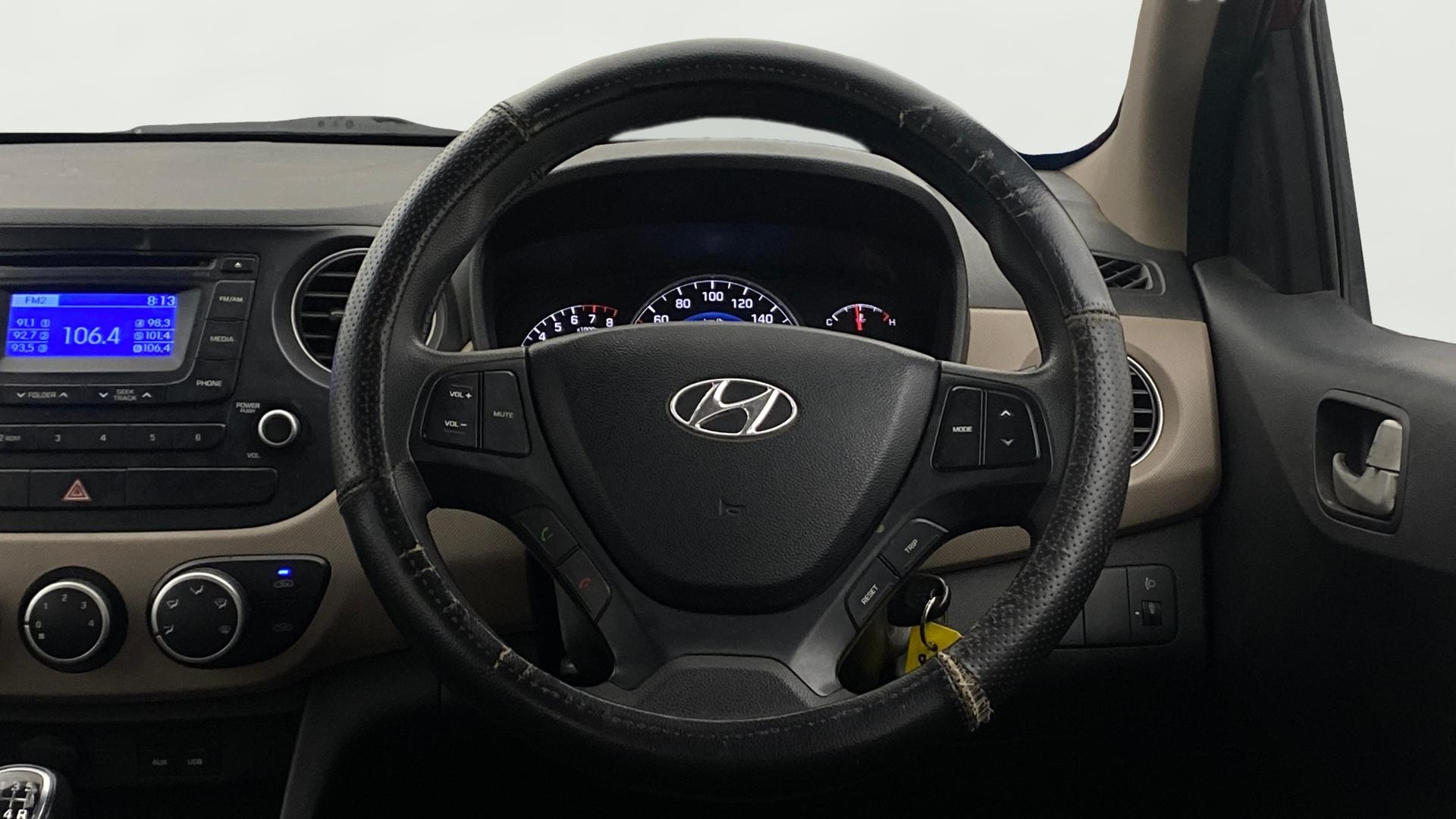 View 2015 Hyundai Grand i10 Sportz 1.2 Kappa Image 20 Used 2015 Hyundai Grand i10 Sportz 1.2 Kappa Image 20