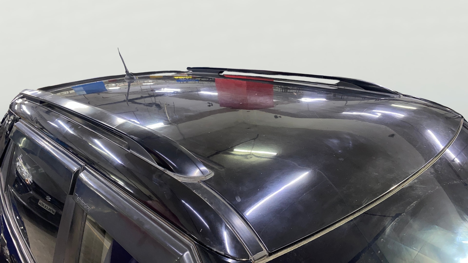 View 2019 Mahindra XUV300 W4 Petrol BS IV Image 4 Used 2019 Mahindra XUV300 W4 Petrol BS IV Image 4