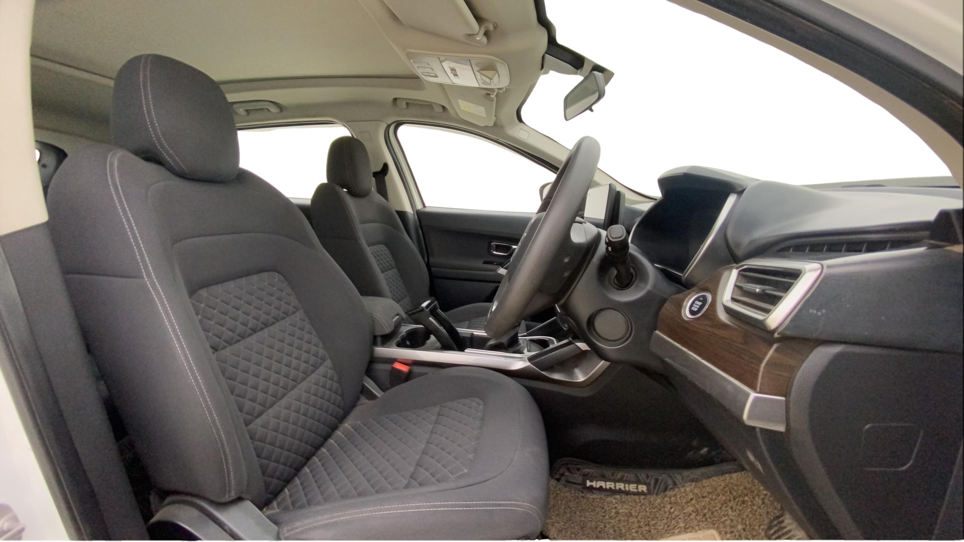 View 2023 Tata Harrier XE Image 18 Used 2023 Tata Harrier XE Image 18