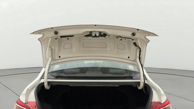View Hyundai Xcent Image 30 Used Hyundai Xcent Image 30
